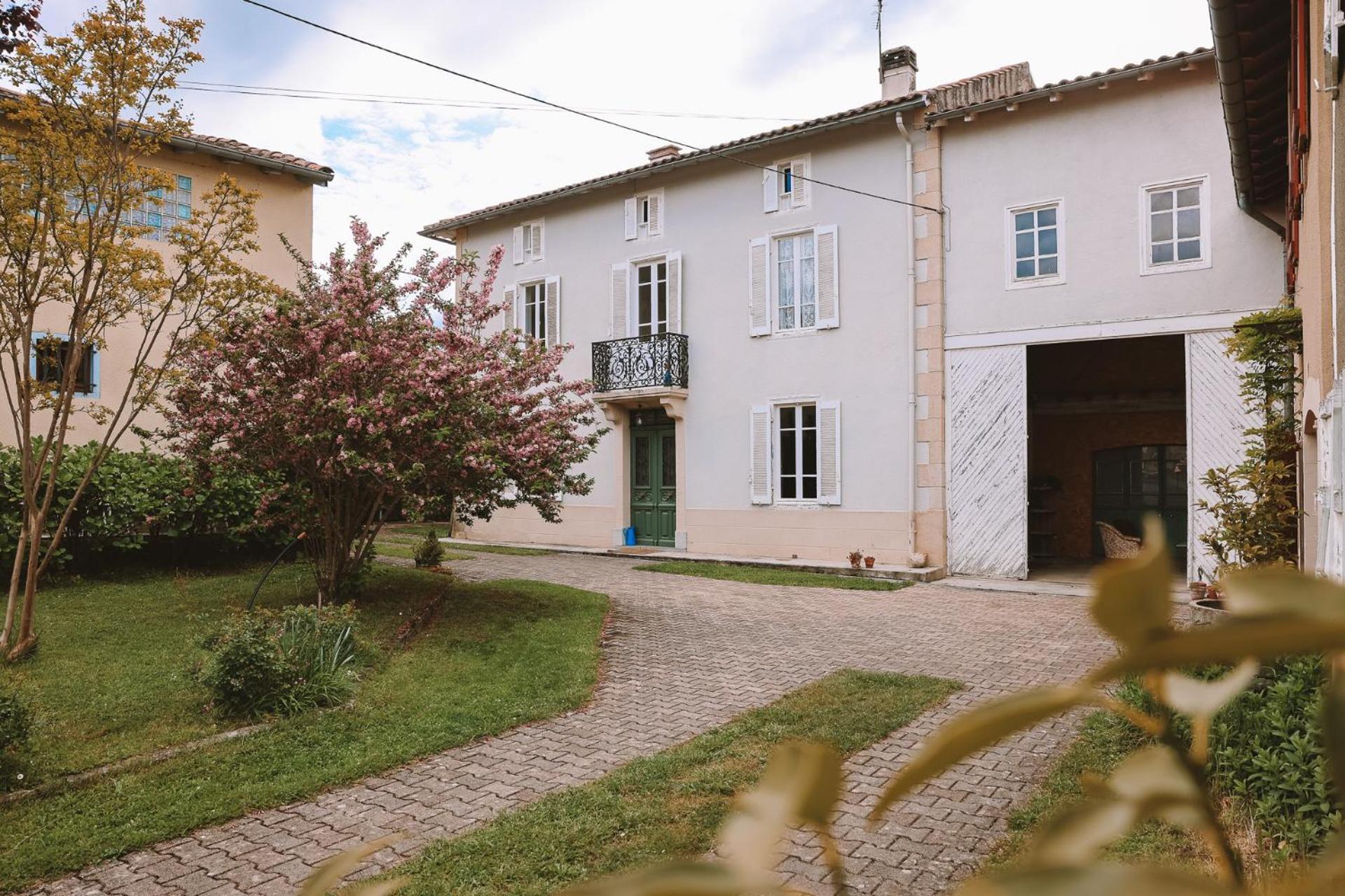 Les Chambres De Lasserre - Chambres Et Table D'Hotes Luaran gambar